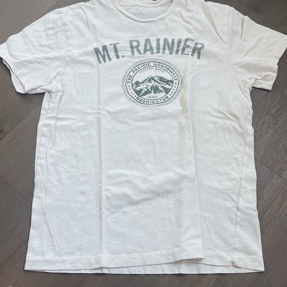 Mens t-shirt
Size Small